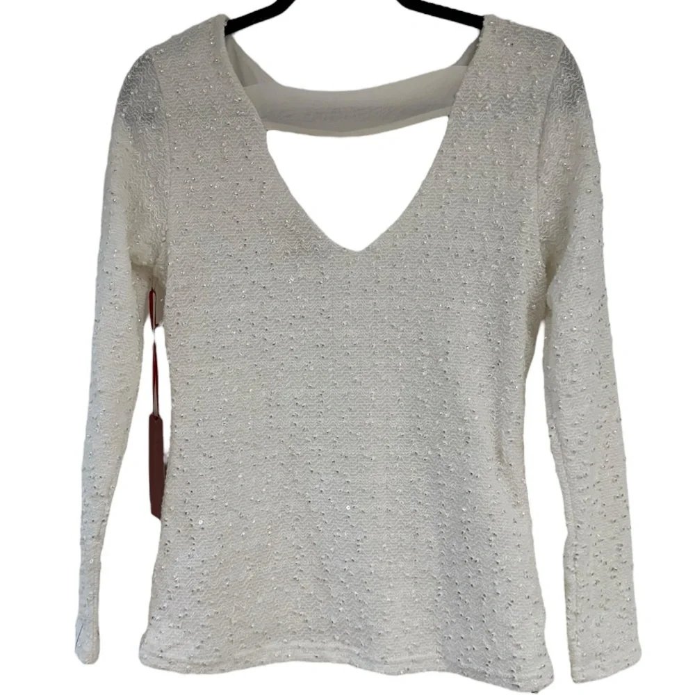 Jennifer Lopez Long Sleeve Textured Knit Embellished with Beads. Ivory Color. M